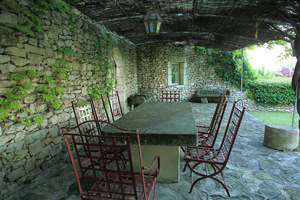 fontblanche_lower_patio