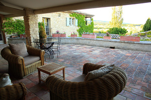 fontblanche_north_patio_side