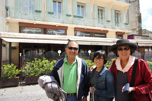 Harry, Sandy & Sharon palace_2